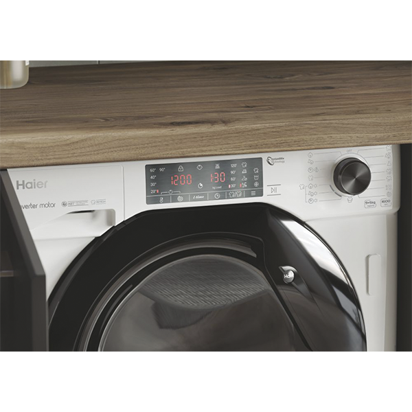 Máquina de lavar e secar roupa de encastre Hotpoint BI WDHG 861484 EU